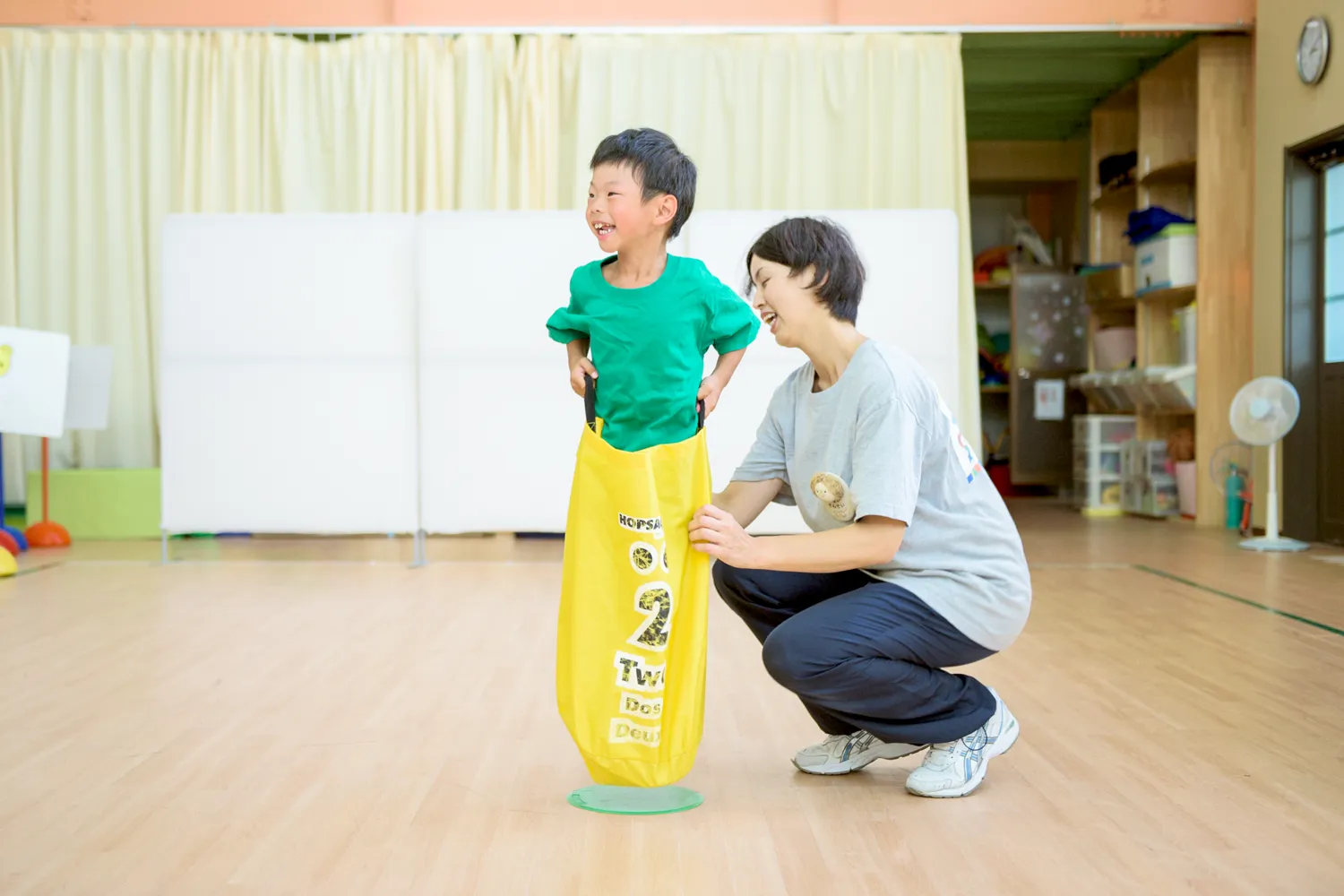 指導者の目線の写真